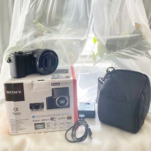 Sony a5100 Mirrorless Camera - Like New!